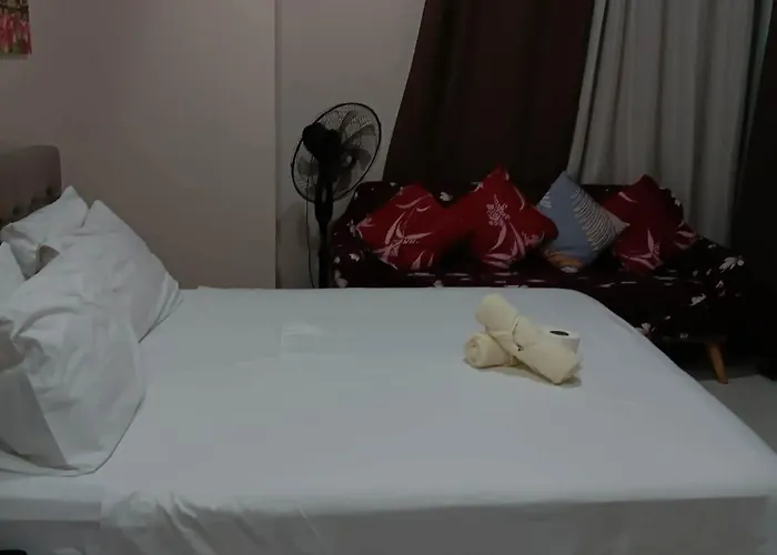 Apartahotel M & V Condotel Near International Airport Manila